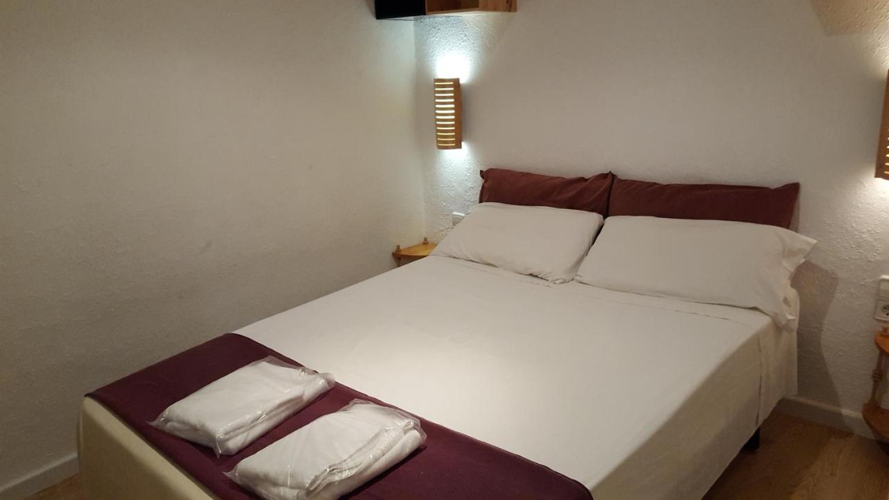 Economic Rambla Suites Apartment Barcelona